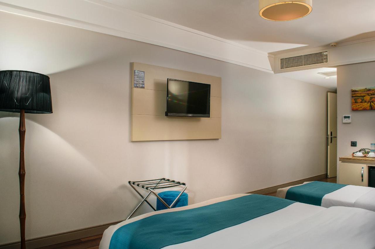 Hotel Bossuite Kadikoy Istanbul Exterior photo